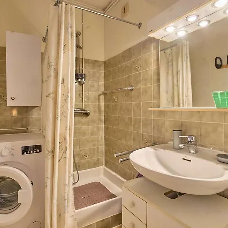T1 Bis 2 Personnes Proche Uby, Animaux Admis, Parking, Wifi Apartment